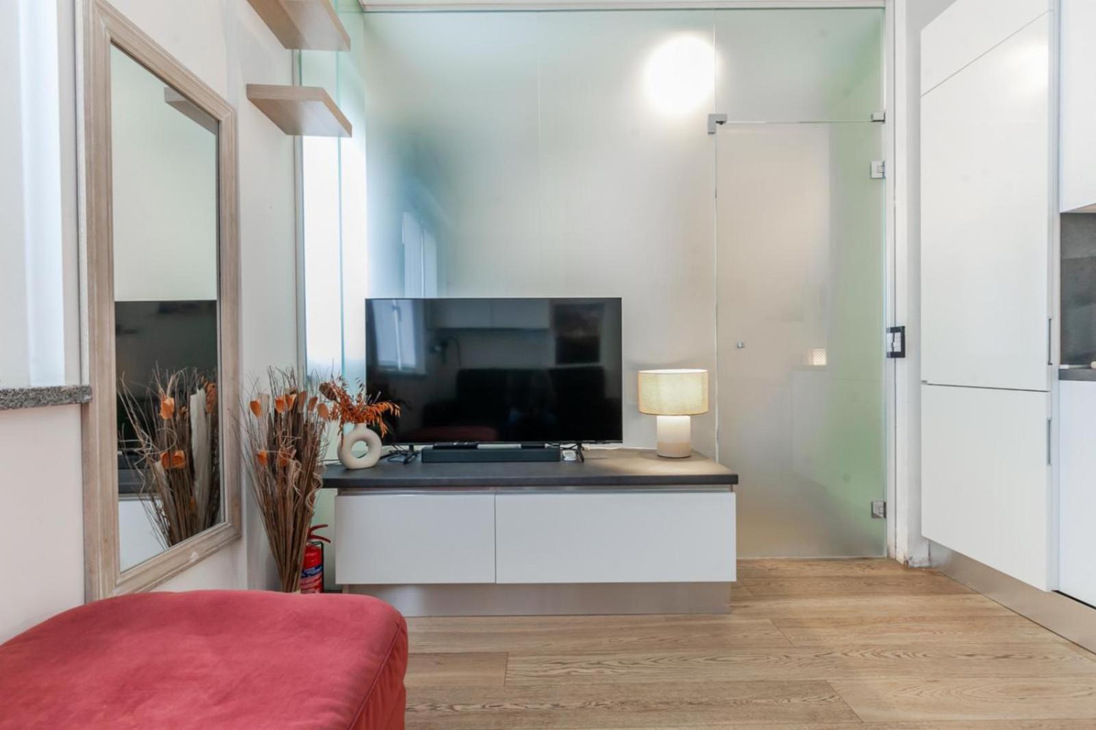 "Cine Cozy Loft" 3 Min Walk To Porta Romana Metro Station & Qc Terme Milano Esterno foto